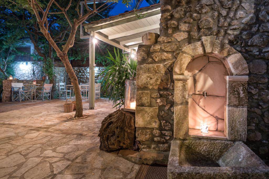 Adrieli Houses Agios Nikolaos  Buitenkant foto